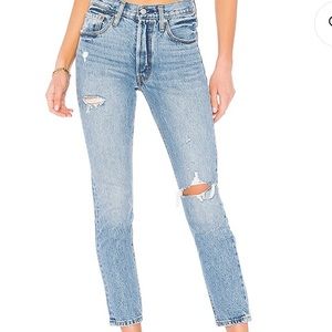 Levi’s 501 Skinny in can’t touch this